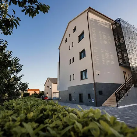 M&a Apartment Kastela