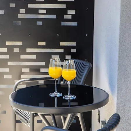 Apartment M&a