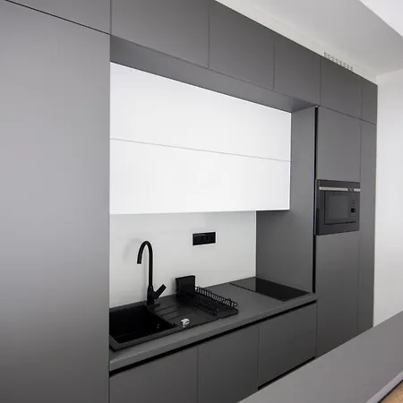 Apartment M&a