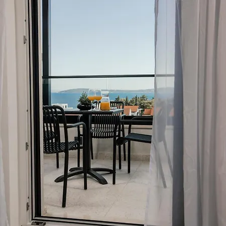 Apartment M&a