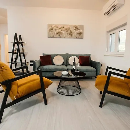 Apartment M&a *